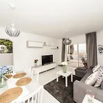 Luxury Sea Front Ii Daire *