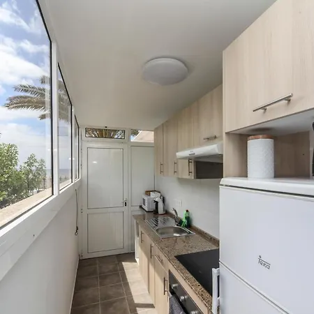 Luxury Sea Front Ii דירה
